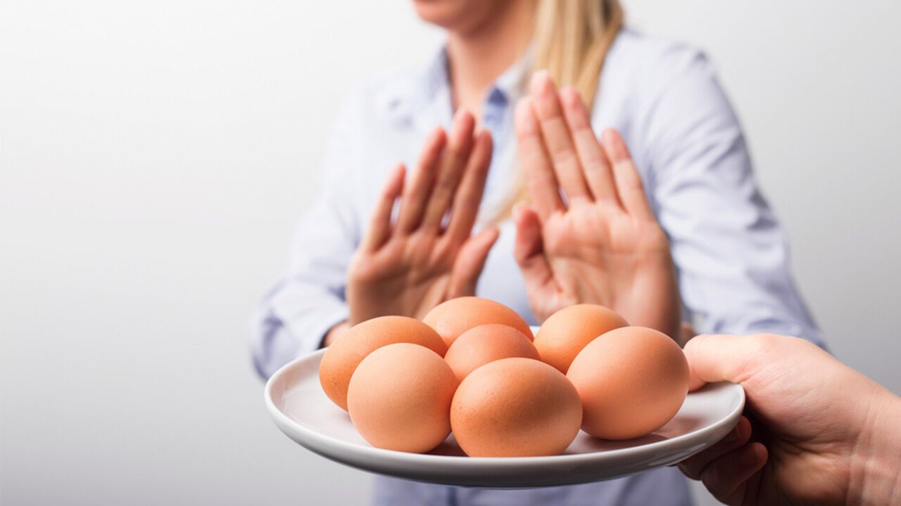 Symptoms and treatment of egg allergy in children and adults
